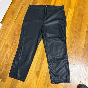 Ann Taylor Women’s Sleek Black Pants